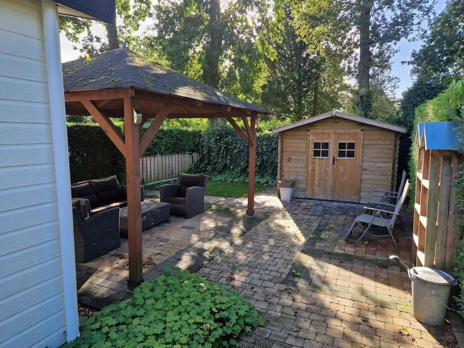 Chalet Voorzien Van Alle Gemakken In Een Bosrijke Omgeving Voorthuizen Buitenkant foto