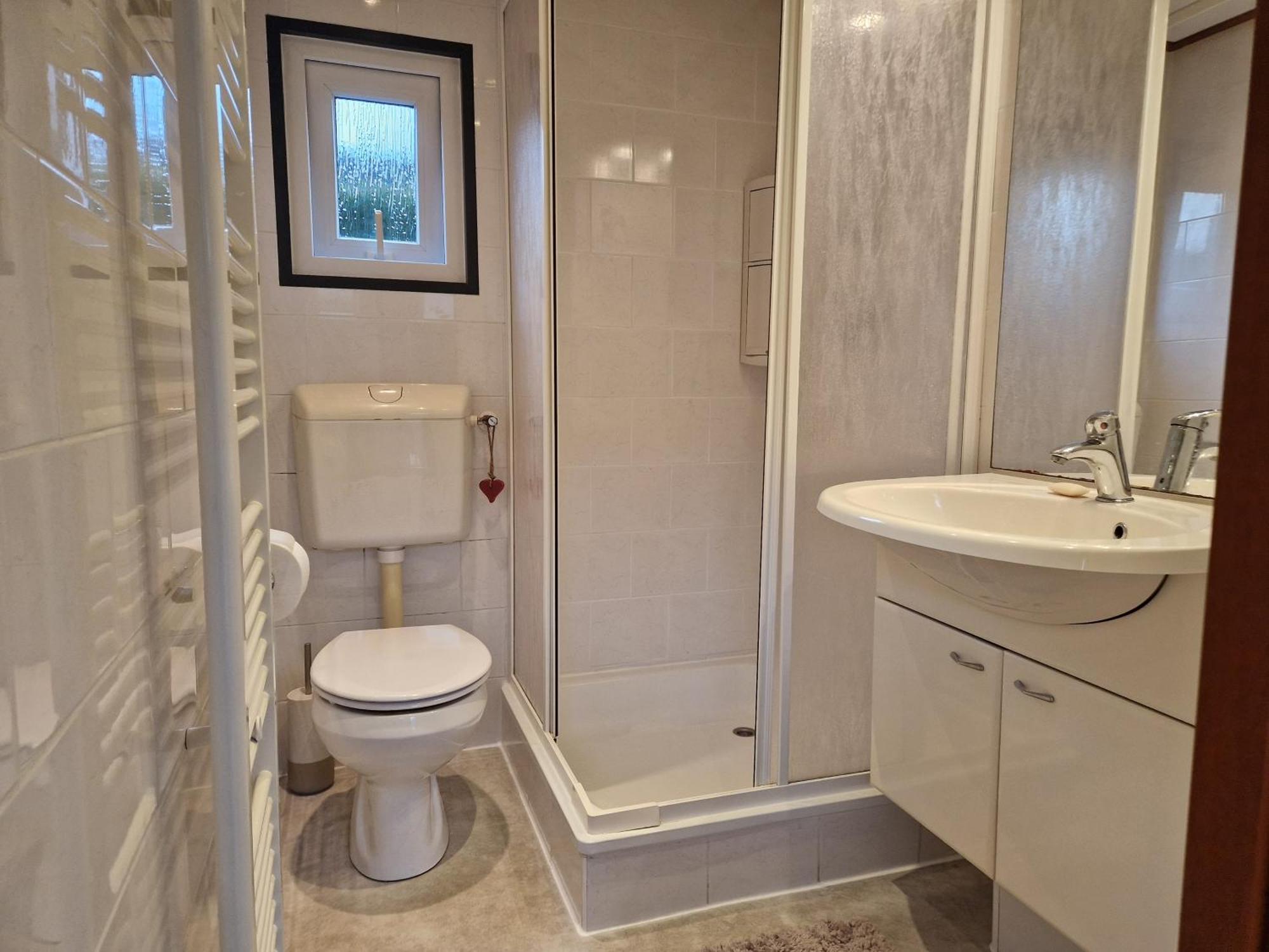 Chalet Voorzien Van Alle Gemakken In Een Bosrijke Omgeving Voorthuizen Buitenkant foto