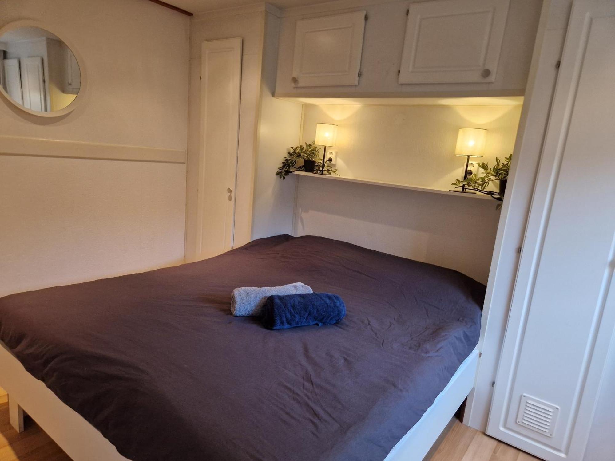 Chalet Voorzien Van Alle Gemakken In Een Bosrijke Omgeving Voorthuizen Buitenkant foto